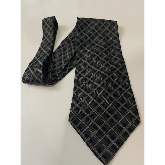 VTG Giorgio Armani Cravatte 100% Silk Black And Gray - Picture 1 of 3